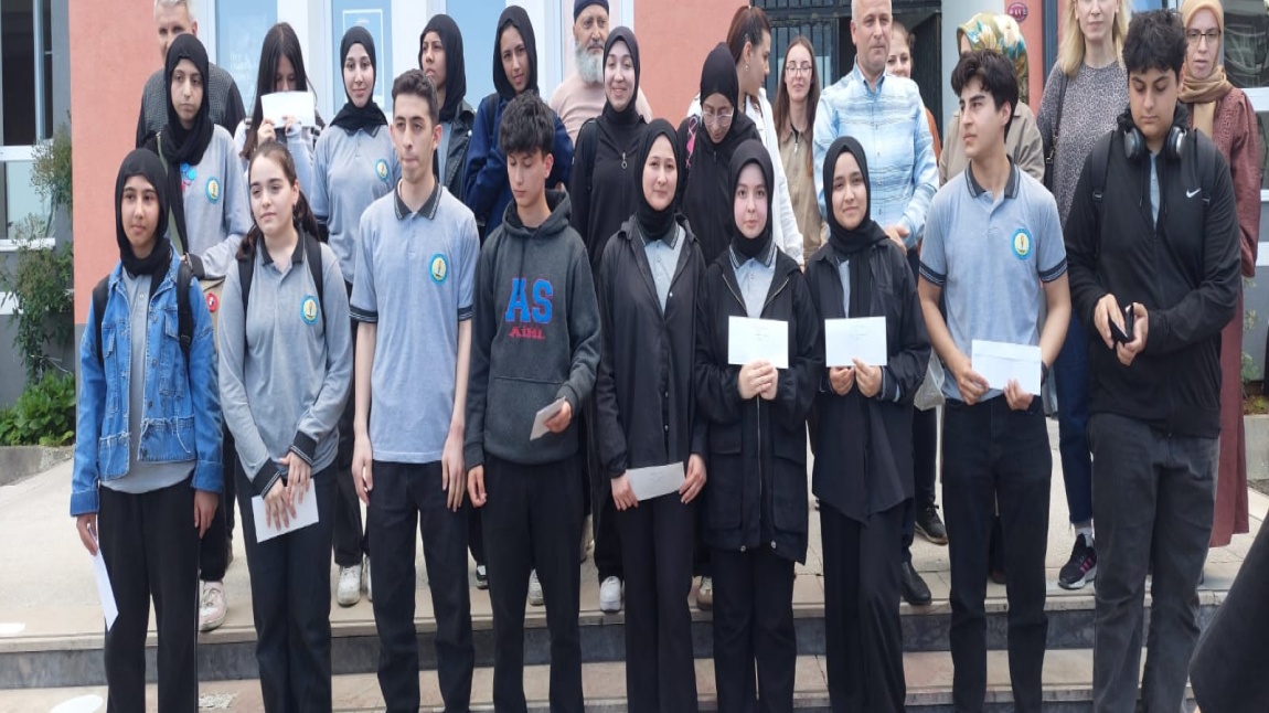 HOPO PROJEMİZDE ÖĞRENCİ ÖDÜLLERİMİZİ DAĞITTIK